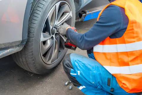 Blowout tyre replacement
